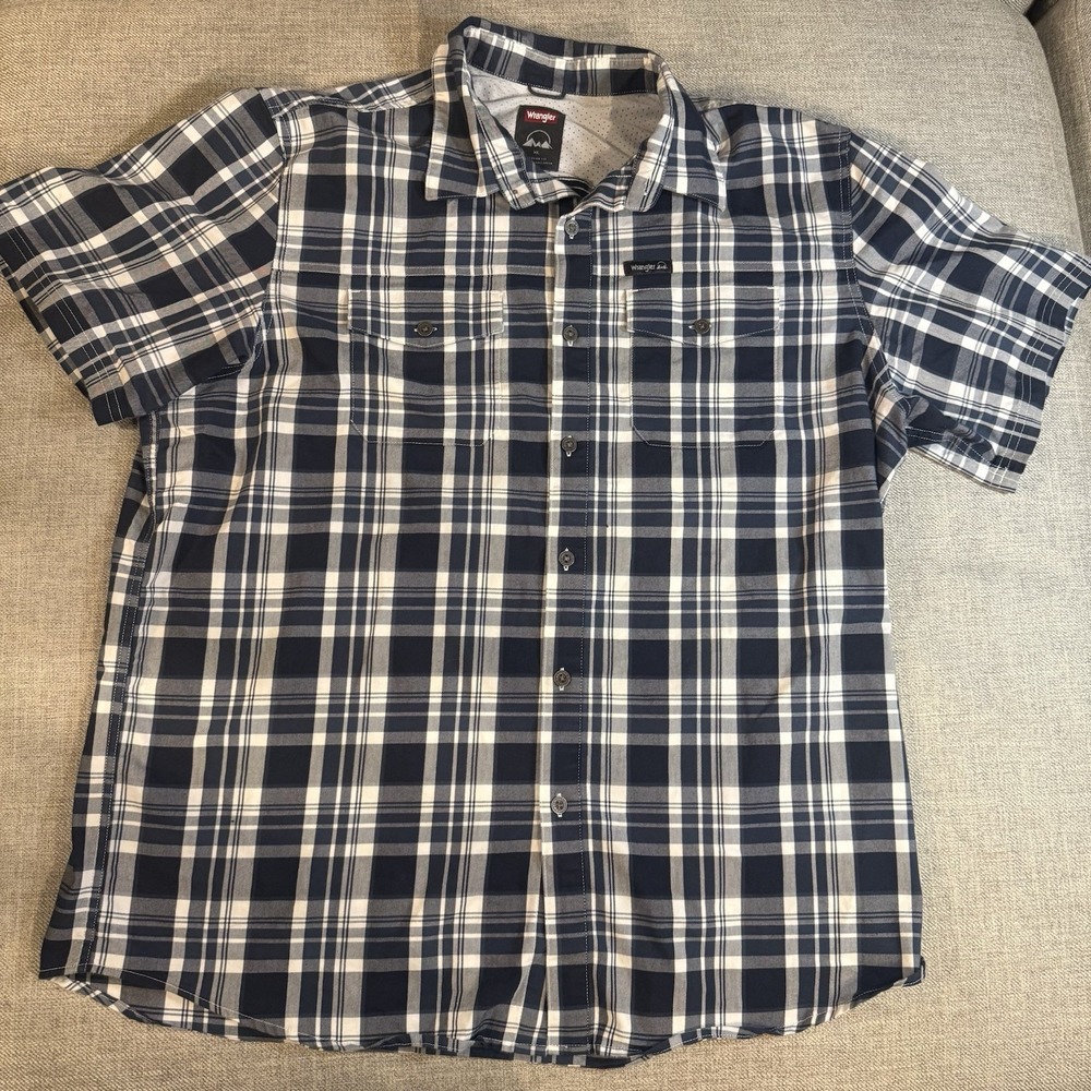 Wrangler Shirt Men XL Blue Plaid Short Sleeve Button Down Outdoor Casual Fit